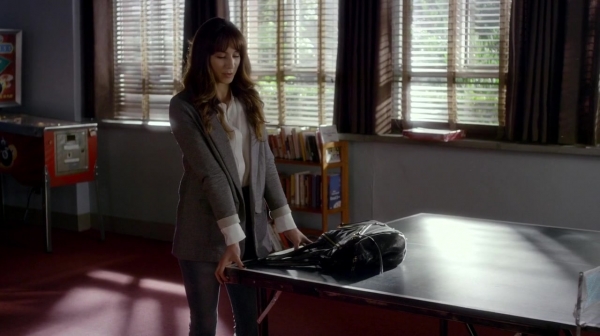 Pretty_Little_Liars_S07E13_WEB-DL_720p_DUAL_WWW_COMANDOTORRENTS_COM_0731.jpg