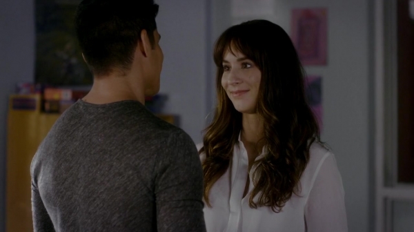 Pretty_Little_Liars_S07E13_WEB-DL_720p_DUAL_WWW_COMANDOTORRENTS_COM_1138.jpg