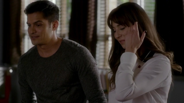 Pretty_Little_Liars_S07E13_WEB-DL_720p_DUAL_WWW_COMANDOTORRENTS_COM_1147.jpg