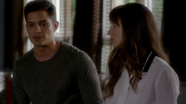 Pretty_Little_Liars_S07E13_WEB-DL_720p_DUAL_WWW_COMANDOTORRENTS_COM_1152.jpg