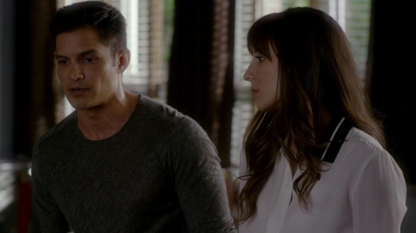Pretty_Little_Liars_S07E13_WEB-DL_720p_DUAL_WWW_COMANDOTORRENTS_COM_1153.jpg