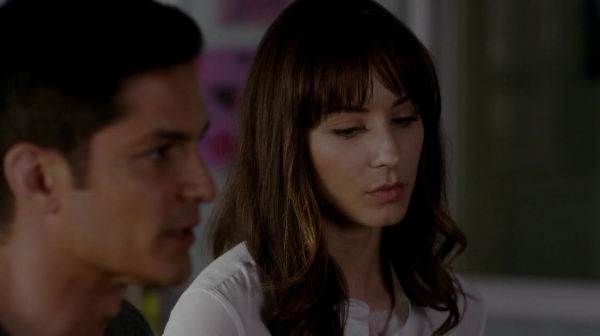 Pretty_Little_Liars_S07E13_WEB-DL_720p_DUAL_WWW_COMANDOTORRENTS_COM_1158.jpg