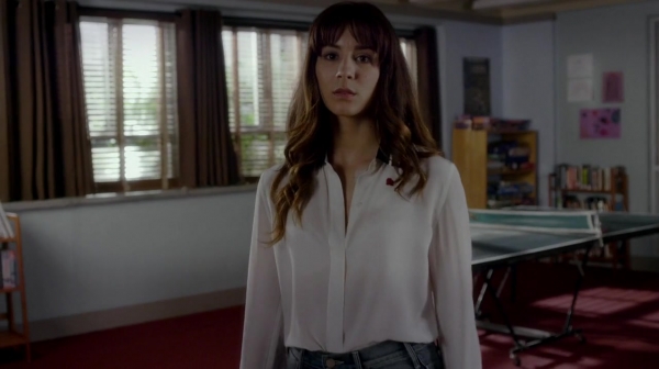 Pretty_Little_Liars_S07E13_WEB-DL_720p_DUAL_WWW_COMANDOTORRENTS_COM_1191.jpg