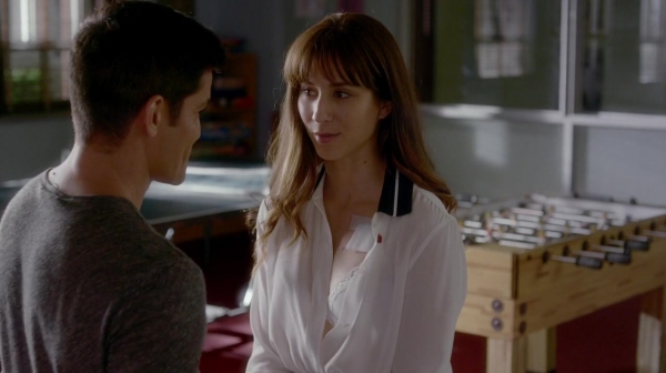 Pretty_Little_Liars_S07E13_WEB-DL_720p_DUAL_WWW_COMANDOTORRENTS_COM_1575.jpg