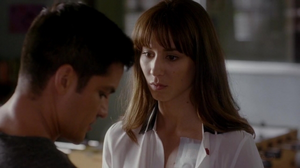 Pretty_Little_Liars_S07E13_WEB-DL_720p_DUAL_WWW_COMANDOTORRENTS_COM_1592.jpg