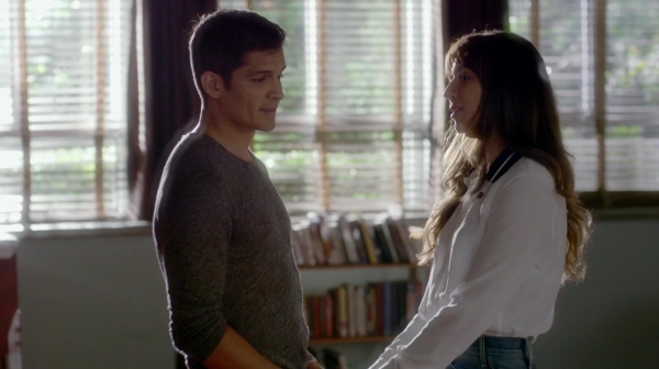 Pretty_Little_Liars_S07E13_WEB-DL_720p_DUAL_WWW_COMANDOTORRENTS_COM_1626.jpg