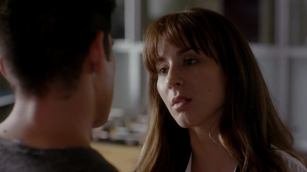 Pretty_Little_Liars_S07E13_WEB-DL_720p_DUAL_WWW_COMANDOTORRENTS_COM_1647.jpg