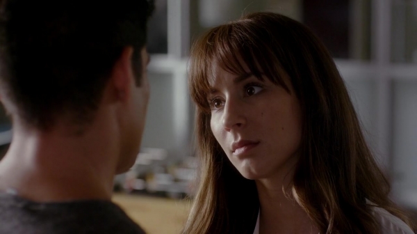 Pretty_Little_Liars_S07E13_WEB-DL_720p_DUAL_WWW_COMANDOTORRENTS_COM_1657.jpg