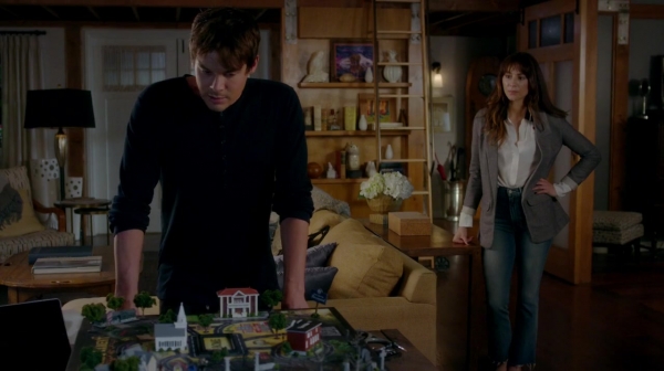 Pretty_Little_Liars_S07E13_WEB-DL_720p_DUAL_WWW_COMANDOTORRENTS_COM_1846.jpg