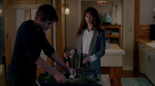 Pretty_Little_Liars_S07E13_WEB-DL_720p_DUAL_WWW_COMANDOTORRENTS_COM_1893.jpg