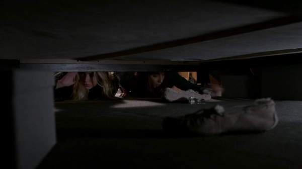 Pretty_Little_Liars_S07E14_WEB-DL_720p_DUAL_WWW_COMANDOTORRENTS_COM_0864.jpg