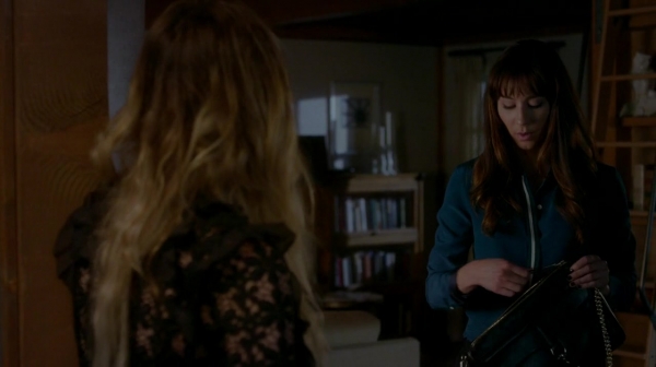 Pretty_Little_Liars_S07E14_WEB-DL_720p_DUAL_WWW_COMANDOTORRENTS_COM_0890.jpg
