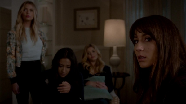 Pretty_Little_Liars_S07E14_WEB-DL_720p_DUAL_WWW_COMANDOTORRENTS_COM_2269.jpg