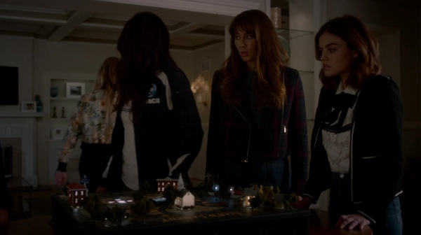 Pretty_Little_Liars_S07E14_WEB-DL_720p_DUAL_WWW_COMANDOTORRENTS_COM_2388.jpg