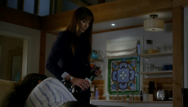 Pretty_Little_Liars_S07E15_WEB-DL_720p_DUAL_WWW_COMANDOTORRENTS_COM_0965.jpg