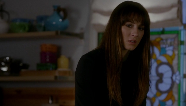 Pretty_Little_Liars_S07E15_WEB-DL_720p_DUAL_WWW_COMANDOTORRENTS_COM_1010.jpg