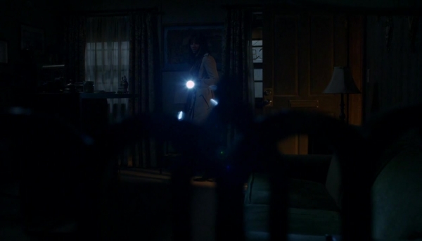 Pretty_Little_Liars_S07E15_WEB-DL_720p_DUAL_WWW_COMANDOTORRENTS_COM_1554.jpg