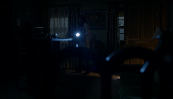 Pretty_Little_Liars_S07E15_WEB-DL_720p_DUAL_WWW_COMANDOTORRENTS_COM_1556.jpg