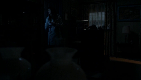 Pretty_Little_Liars_S07E15_WEB-DL_720p_DUAL_WWW_COMANDOTORRENTS_COM_1567.jpg