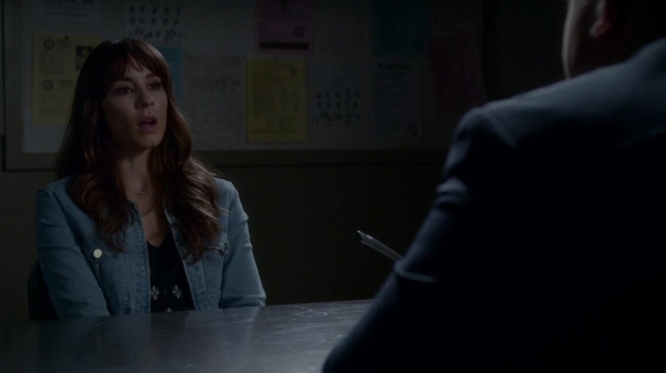 Pretty_Little_Liars_S07E16_WEB-DL_720p_DUAL_WWW_COMANDOTORRENTS_COM_0081.jpg