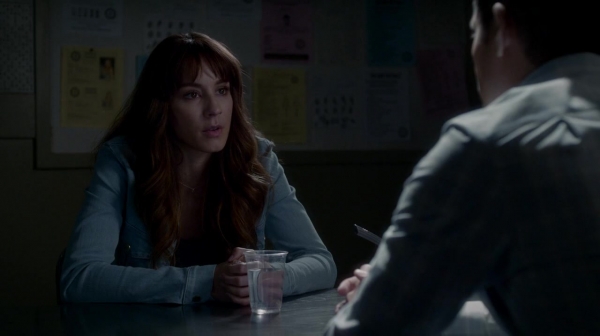 Pretty_Little_Liars_S07E16_WEB-DL_720p_DUAL_WWW_COMANDOTORRENTS_COM_0139.jpg