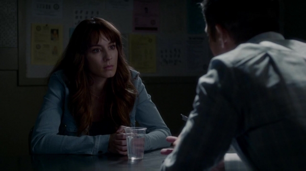 Pretty_Little_Liars_S07E16_WEB-DL_720p_DUAL_WWW_COMANDOTORRENTS_COM_0151.jpg