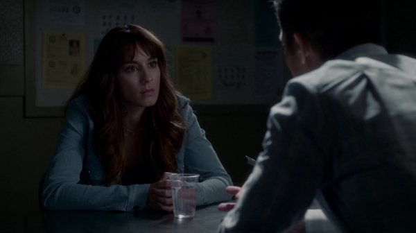 Pretty_Little_Liars_S07E16_WEB-DL_720p_DUAL_WWW_COMANDOTORRENTS_COM_0152.jpg