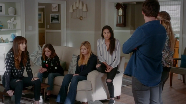 Pretty_Little_Liars_S07E16_WEB-DL_720p_DUAL_WWW_COMANDOTORRENTS_COM_0497.jpg