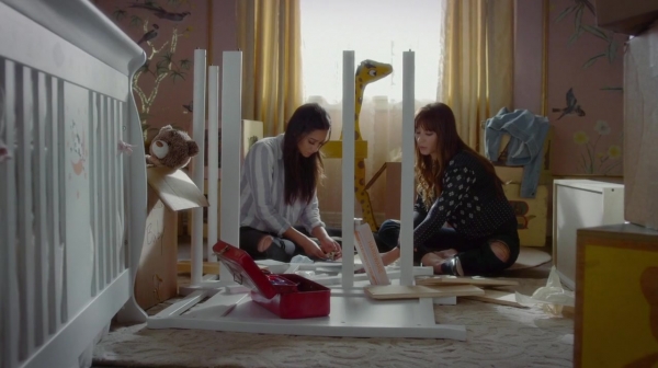 Pretty_Little_Liars_S07E16_WEB-DL_720p_DUAL_WWW_COMANDOTORRENTS_COM_0606.jpg