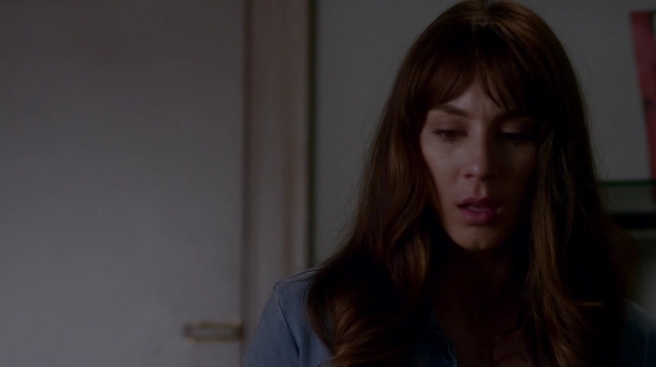 Pretty_Little_Liars_S07E16_WEB-DL_720p_DUAL_WWW_COMANDOTORRENTS_COM_0960.jpg