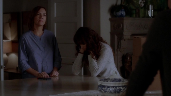 Pretty_Little_Liars_S07E17_WEB-DL_720p_DUAL_WWW_COMANDOTORRENTS_COM_0711.jpg