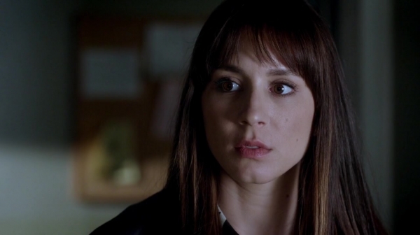 Pretty_Little_Liars_S07E18_WEB-DL_720p_DUAL_WWW_COMANDOTORRENTS_COM_0177.jpg
