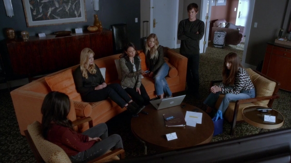 Pretty_Little_Liars_S07E18_WEB-DL_720p_DUAL_WWW_COMANDOTORRENTS_COM_0655.jpg