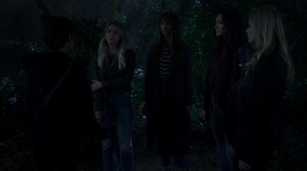 Pretty_Little_Liars_S07E18_WEB-DL_720p_DUAL_WWW_COMANDOTORRENTS_COM_0908.jpg