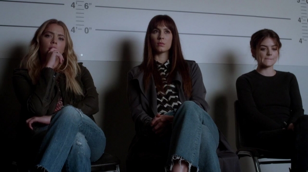 Pretty_Little_Liars_S07E18_WEB-DL_720p_DUAL_WWW_COMANDOTORRENTS_COM_1017.jpg
