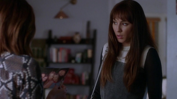 Pretty_Little_Liars_S07E18_WEB-DL_720p_DUAL_WWW_COMANDOTORRENTS_COM_1430.jpg