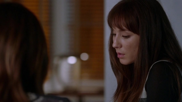Pretty_Little_Liars_S07E18_WEB-DL_720p_DUAL_WWW_COMANDOTORRENTS_COM_1451.jpg