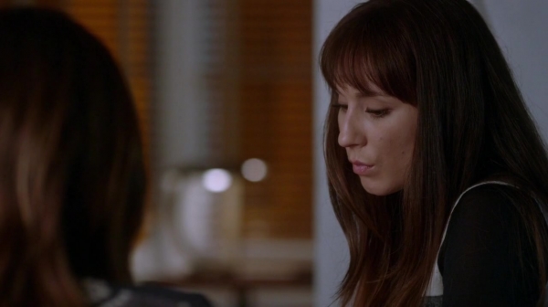 Pretty_Little_Liars_S07E18_WEB-DL_720p_DUAL_WWW_COMANDOTORRENTS_COM_1454.jpg