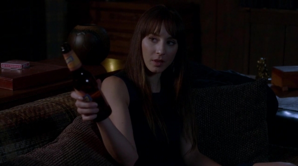 Pretty_Little_Liars_S07E18_WEB-DL_720p_DUAL_WWW_COMANDOTORRENTS_COM_1869.jpg