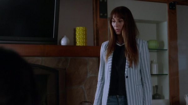 Pretty_Little_Liars_S07E18_WEB-DL_720p_DUAL_WWW_COMANDOTORRENTS_COM_2067.jpg