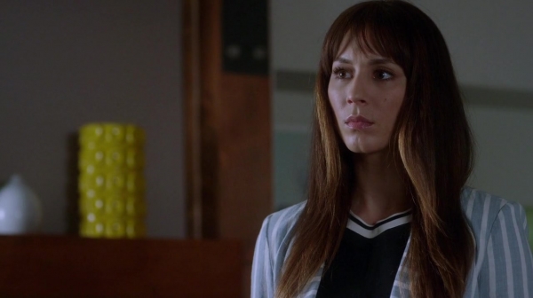 Pretty_Little_Liars_S07E18_WEB-DL_720p_DUAL_WWW_COMANDOTORRENTS_COM_2087.jpg