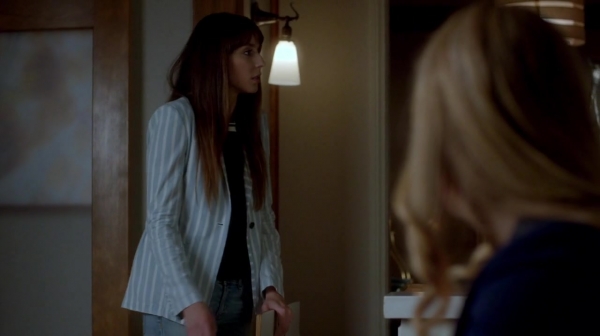 Pretty_Little_Liars_S07E19_WEB-DL_720p_DUAL_WWW_COMANDOTORRENTS_COM_0166.jpg