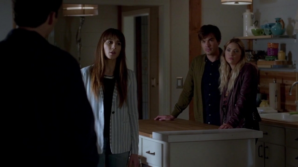 Pretty_Little_Liars_S07E19_WEB-DL_720p_DUAL_WWW_COMANDOTORRENTS_COM_0203.jpg