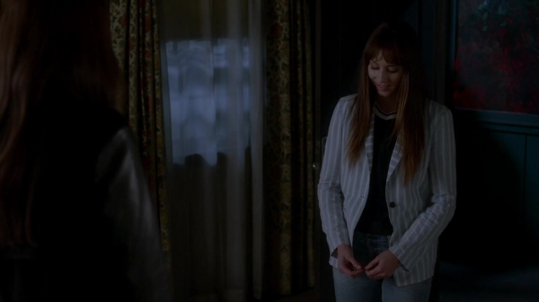 Pretty_Little_Liars_S07E19_WEB-DL_720p_DUAL_WWW_COMANDOTORRENTS_COM_0401.jpg