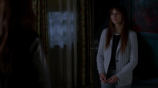 Pretty_Little_Liars_S07E19_WEB-DL_720p_DUAL_WWW_COMANDOTORRENTS_COM_0402.jpg