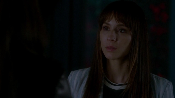 Pretty_Little_Liars_S07E19_WEB-DL_720p_DUAL_WWW_COMANDOTORRENTS_COM_0443.jpg