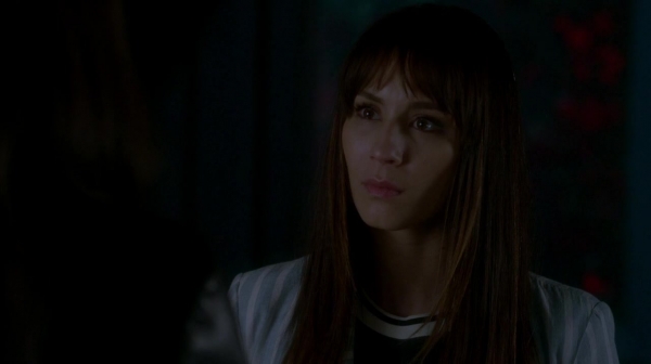 Pretty_Little_Liars_S07E19_WEB-DL_720p_DUAL_WWW_COMANDOTORRENTS_COM_0458.jpg