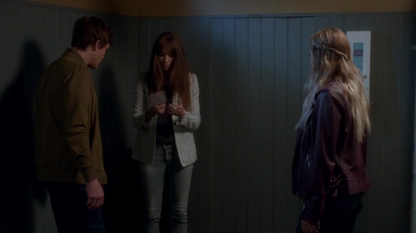 Pretty_Little_Liars_S07E19_WEB-DL_720p_DUAL_WWW_COMANDOTORRENTS_COM_0865.jpg