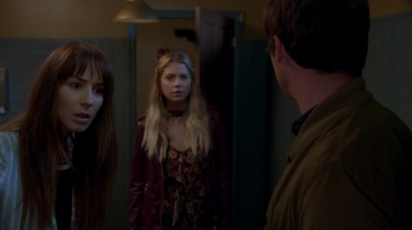 Pretty_Little_Liars_S07E19_WEB-DL_720p_DUAL_WWW_COMANDOTORRENTS_COM_0879.jpg