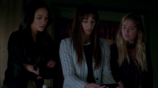 Pretty_Little_Liars_S07E19_WEB-DL_720p_DUAL_WWW_COMANDOTORRENTS_COM_1600.jpg